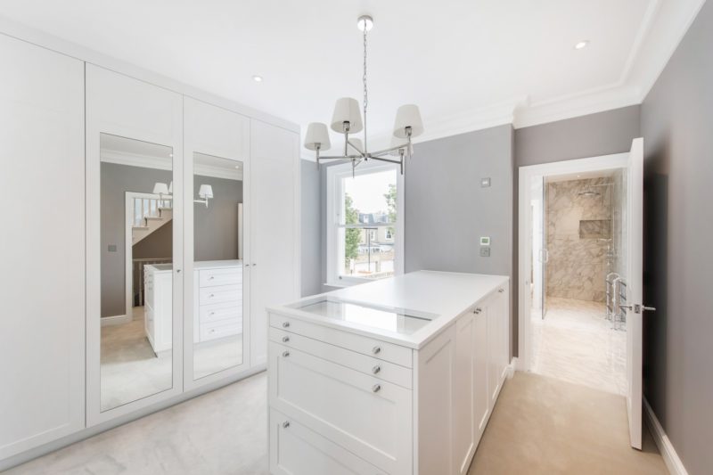 Fulham Walk in Wardrobe Design