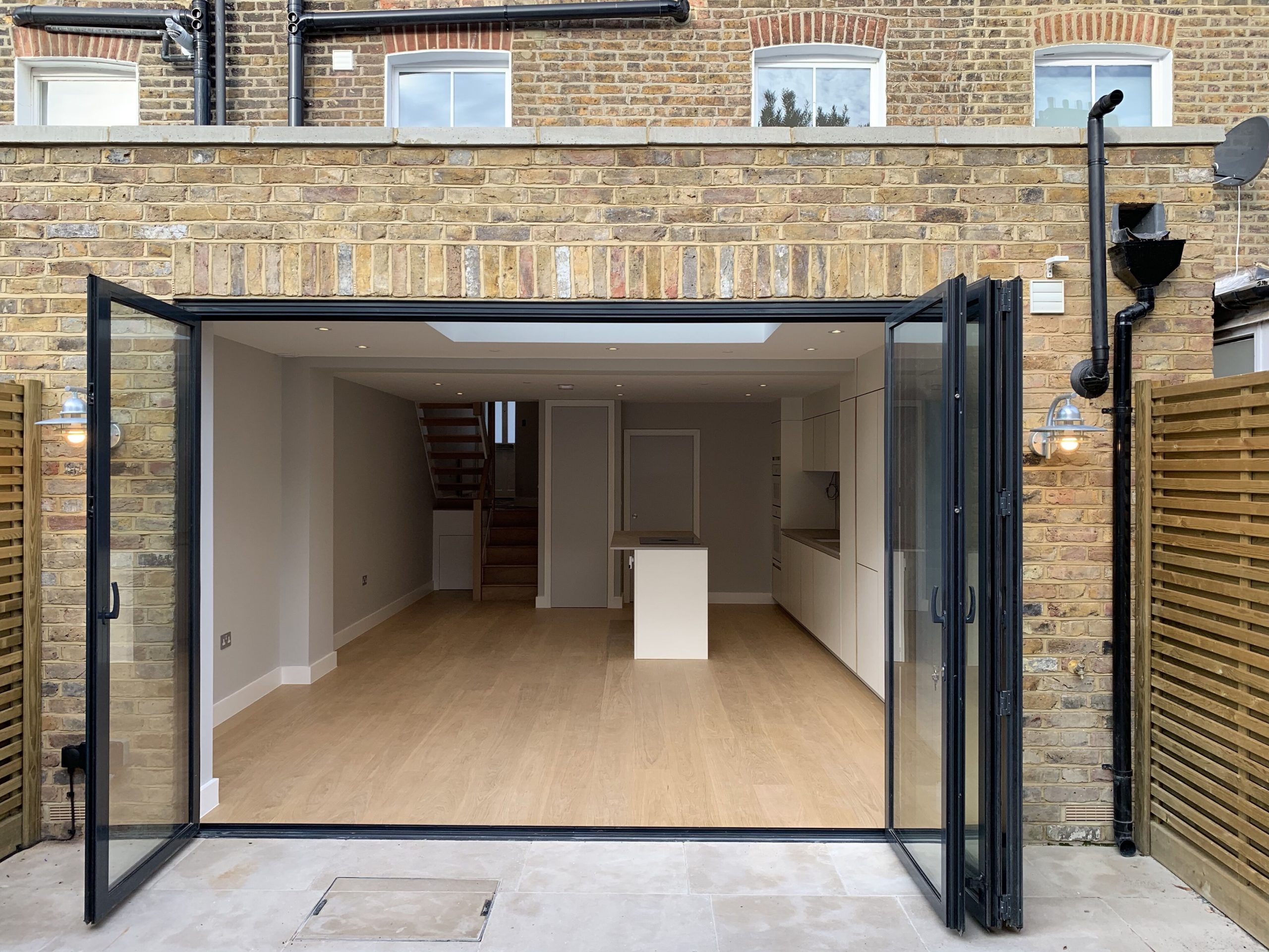 Knivet Road 002